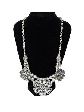 Silver Tone Floral Statement Necklace Large Flower Bib Pendant Beaded Necklace